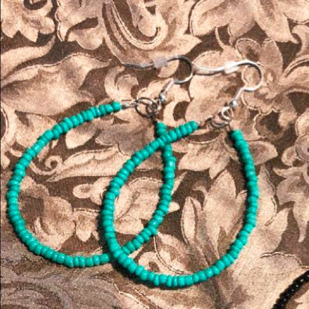Teardrop earrings